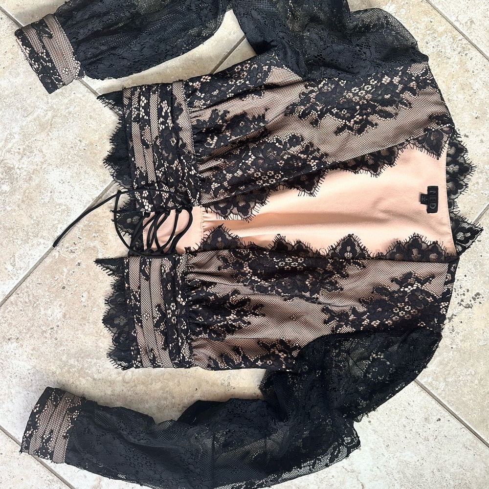 NBD open front lace top - sultry!